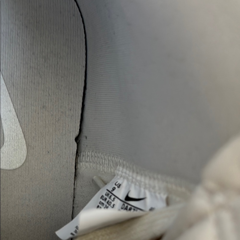 Nike Women’s Blazer Mid '77 SE in Snakeskin - Picture 6 of 6